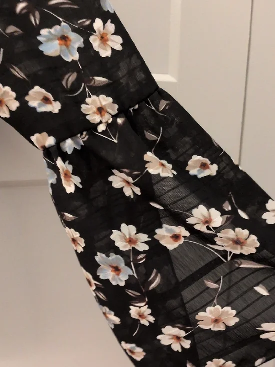 Floral Ruffle Hem Long-Sleeve " Flowy" Blouse - Black Floral - Picture 7 of 9